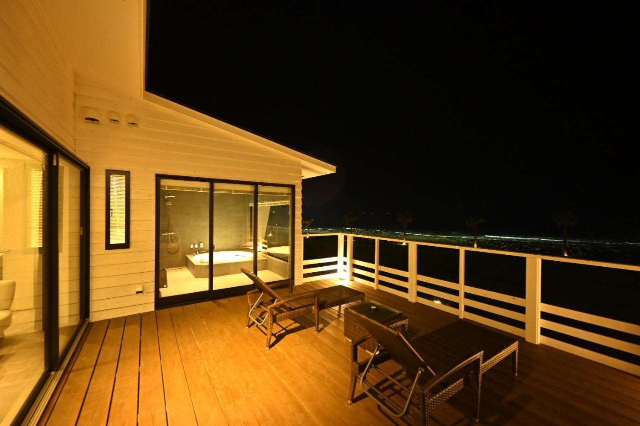 Zeus Beach Park Nishinoomote Exterior foto